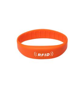 Bracelet plat moyen en silicone RFID